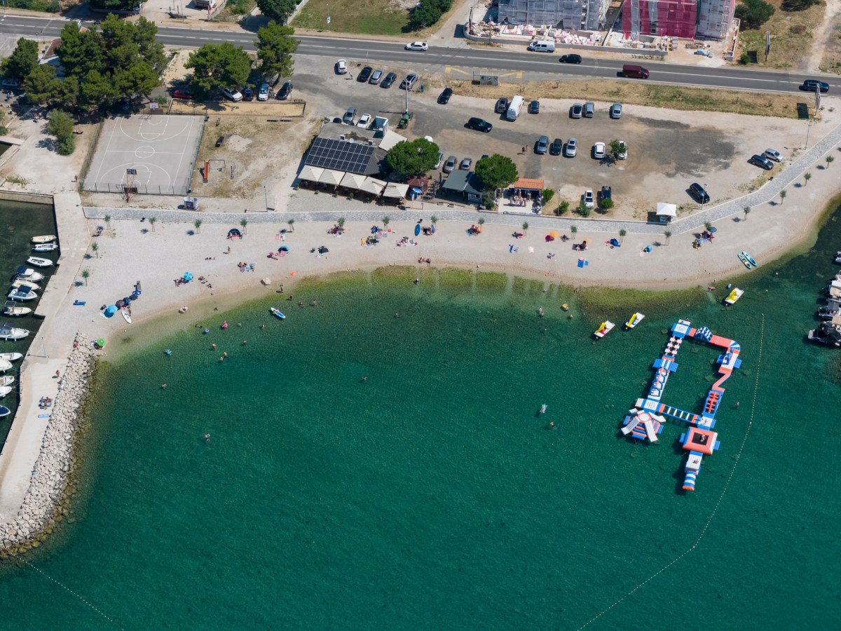 Mobile homes with swimming pool - Mrkva