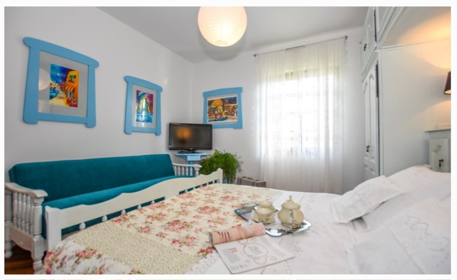 Apartma Lovor