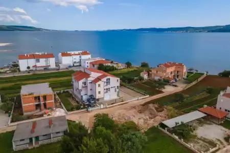 Apartmani Villa Karolina